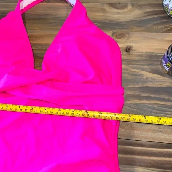 Swimsuit - Picture 6 of 8